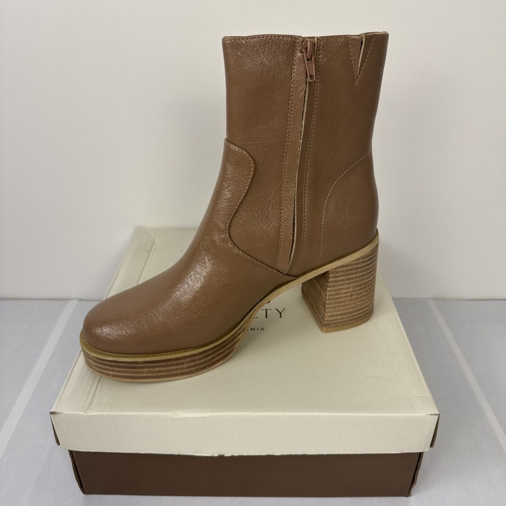Oasis Society Platform Ankle Boots Tan Faux Leather Chunky 3" Heel SZ 10 Zip NIB